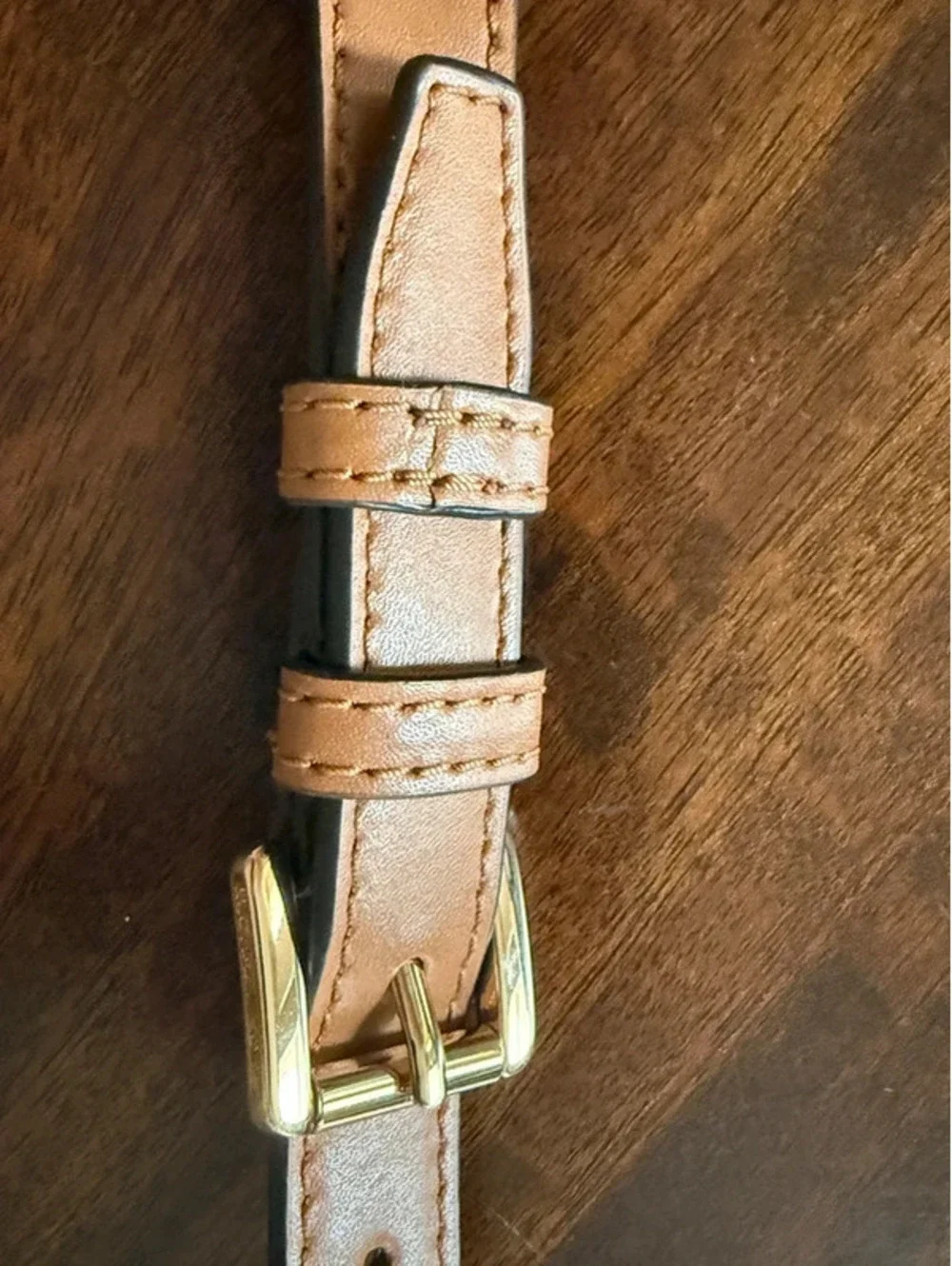 Michael Kors adjustable clip – on 44 inch pocketbook/purse strap, gold and tan